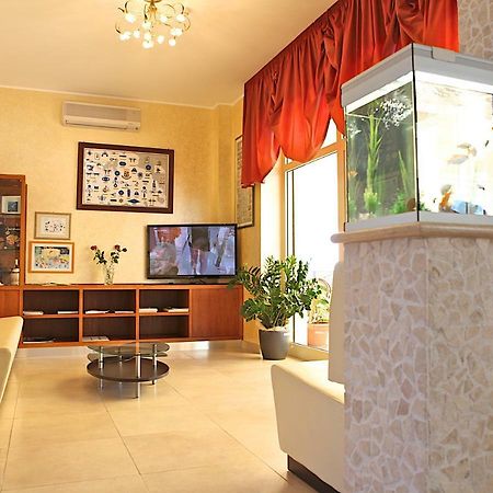Hotel Cristal Cupra Marittima Ngoại thất bức ảnh
